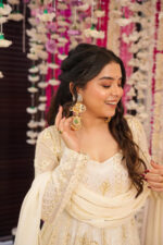 Regal Resham Rani Pink Kurta Set - Image 5